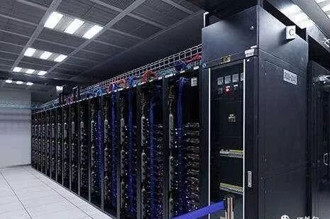 服務器驅動、用途與機房部署 計算機系統服務的核心